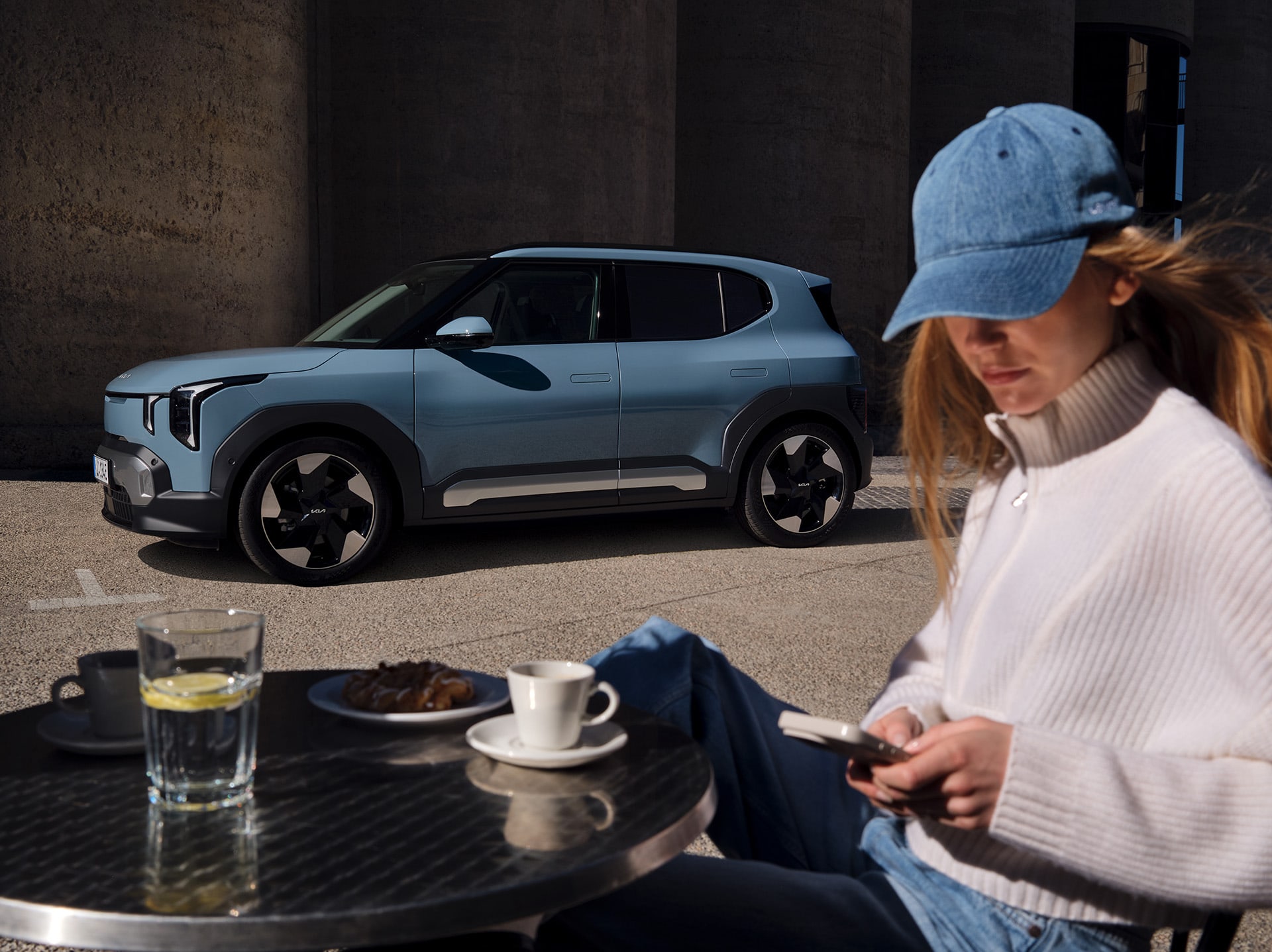 Steuere deinen EV2 aus der Ferne.